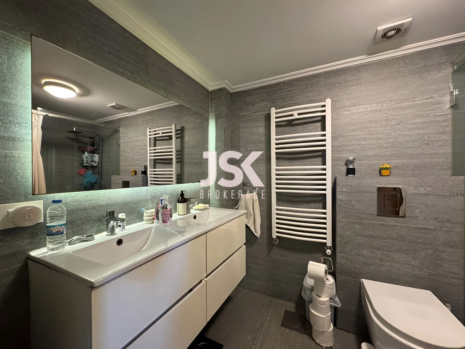 Apartment for Sale in Beit Meri