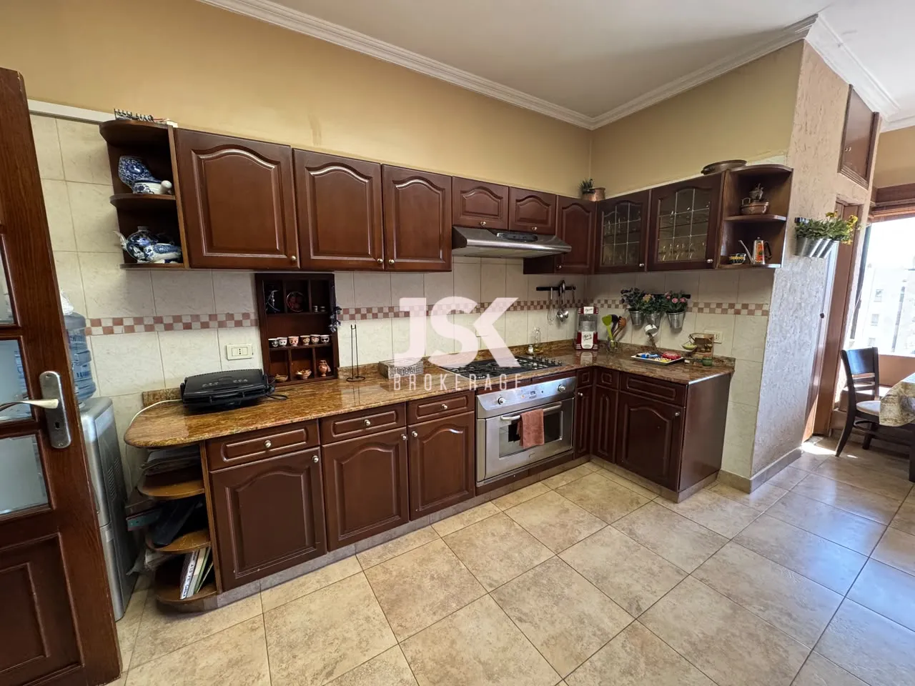 Apartment for Sale in Ras