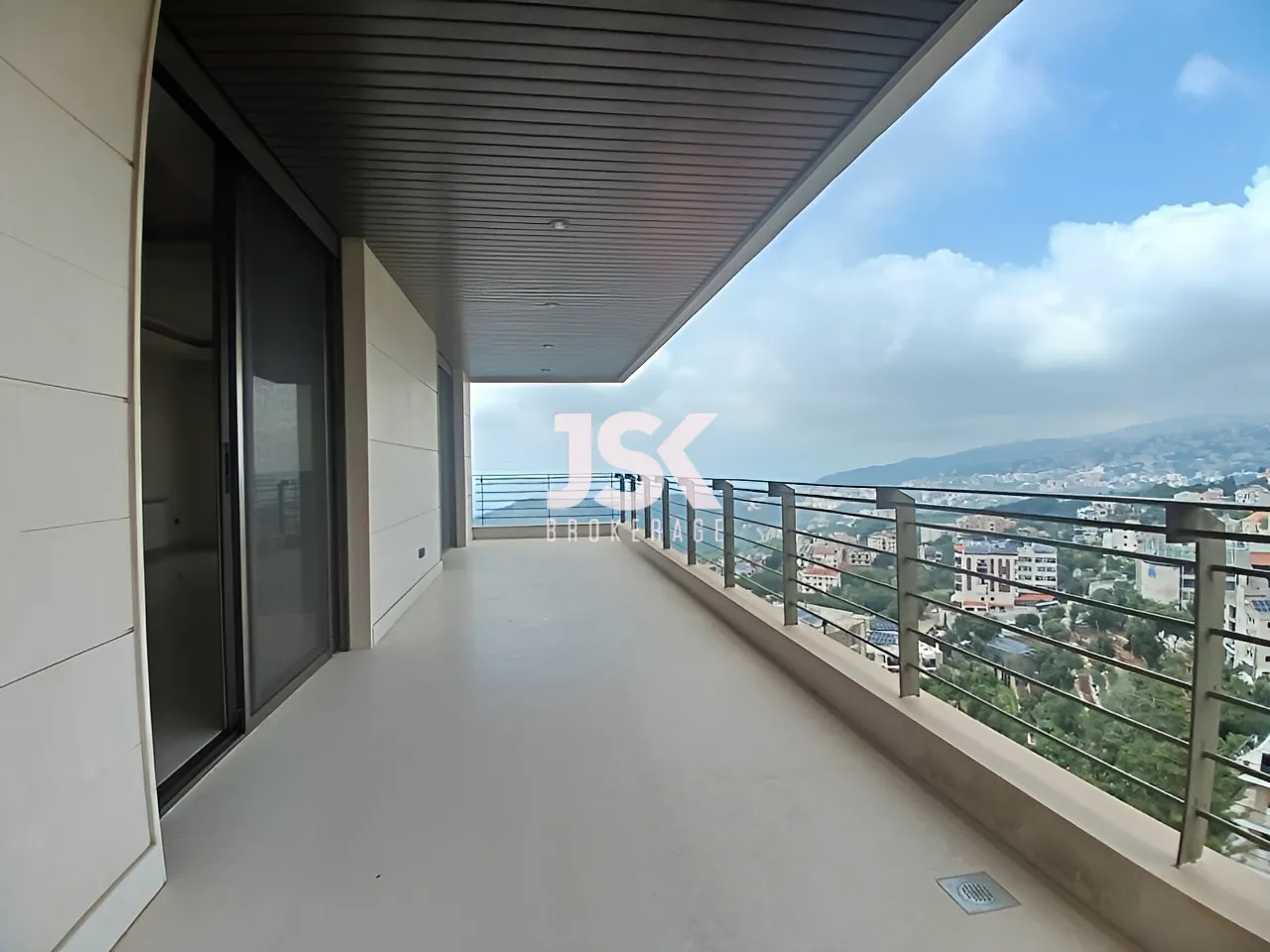Apartment for Rent in Qornet El Hamra