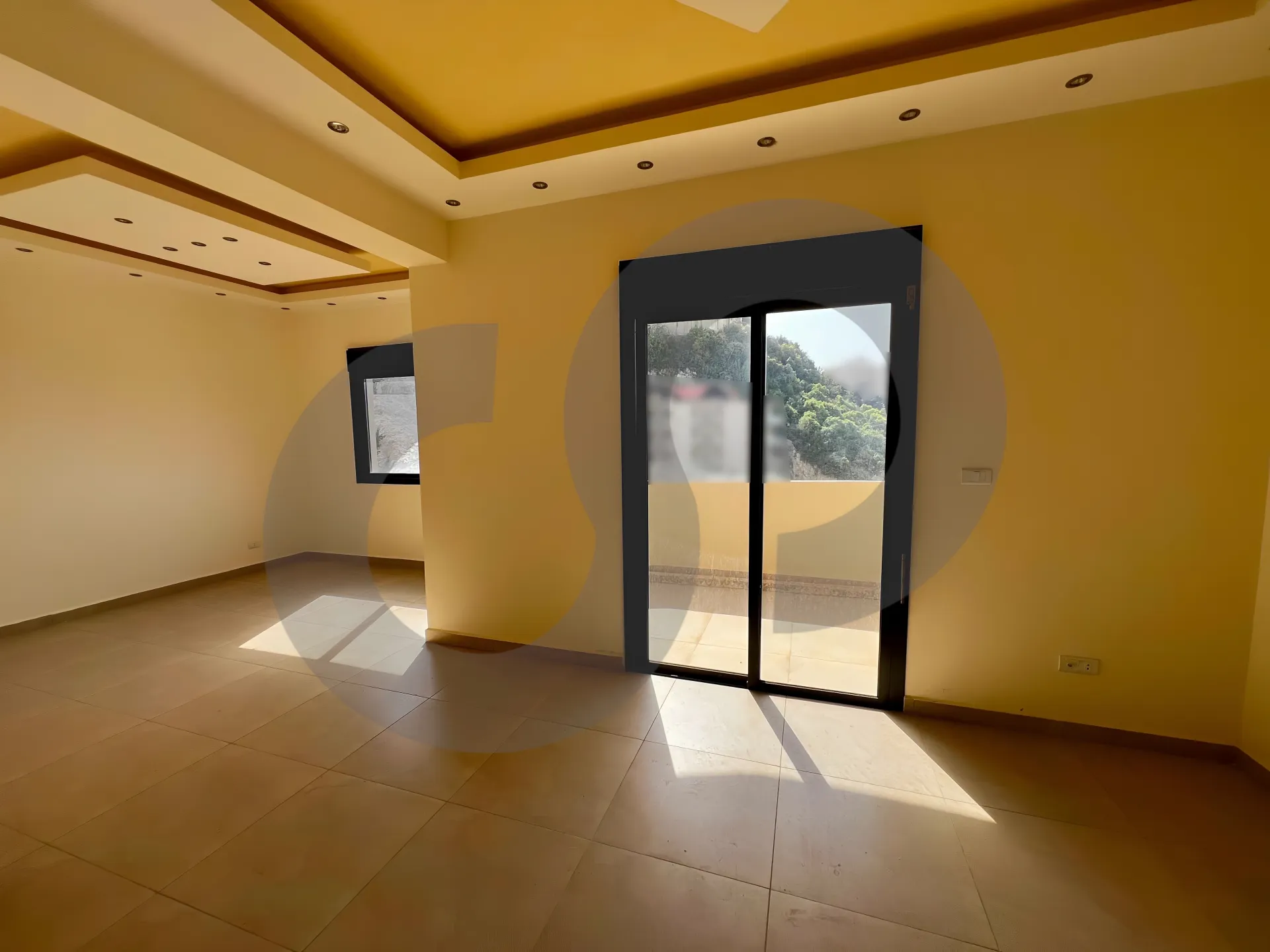 Apartment for Sale in Blat - 3 bed, 2 bath
