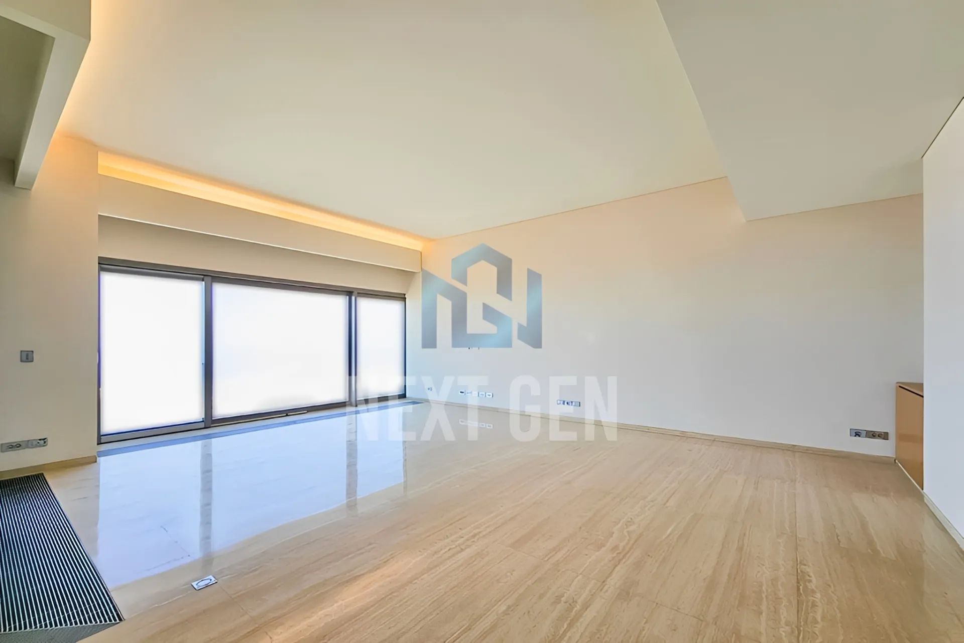 Apartment for sale in Achrafieh, Beirut, Lebanon - 3 bed, 5 bath