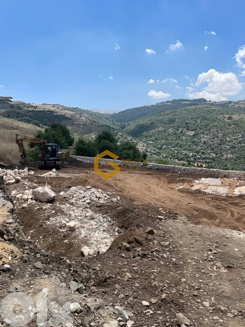 Land for Sale in Qnat