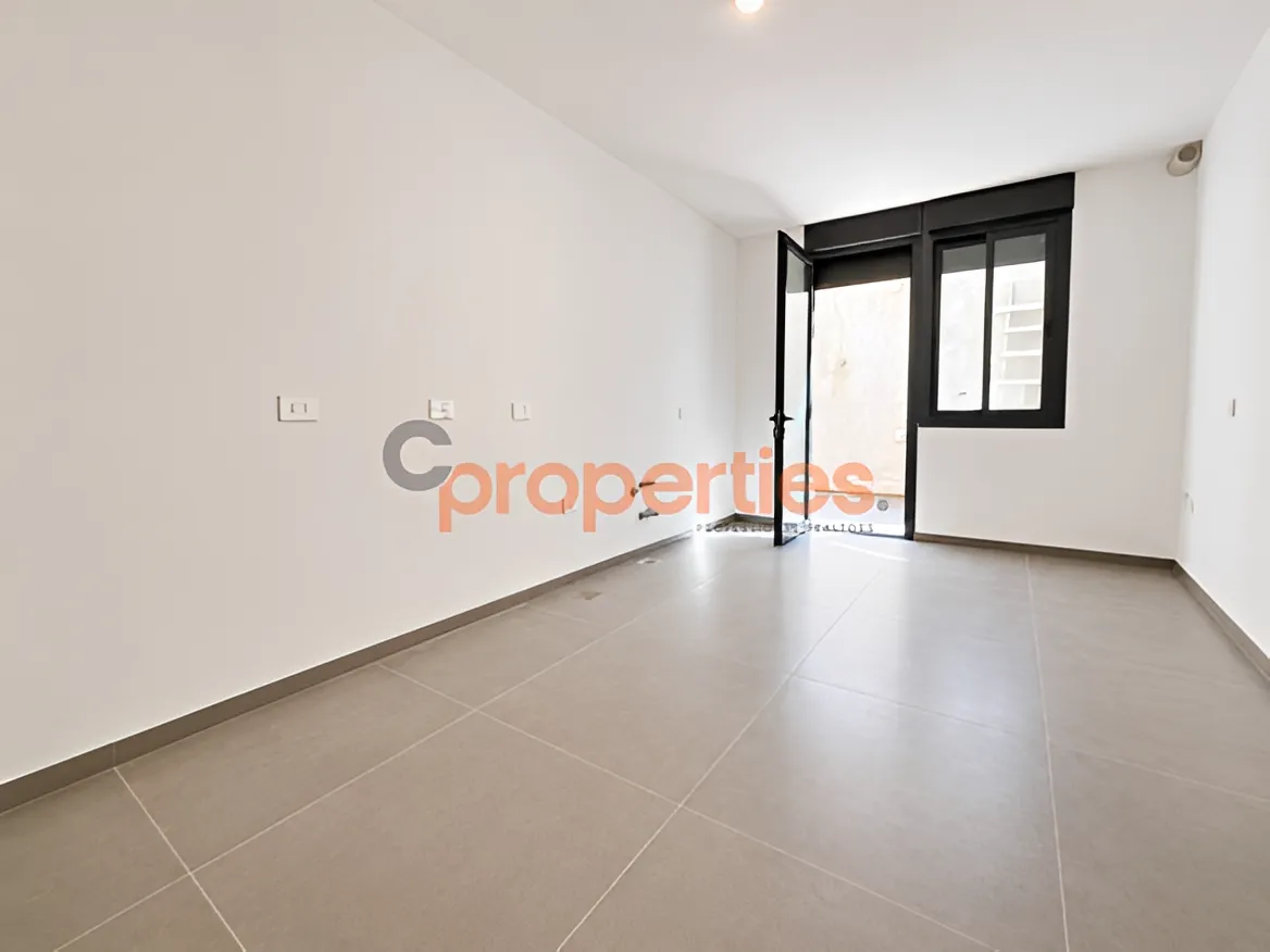 Apartment for Sale in Yarzeh - 3 bed, 3 bath