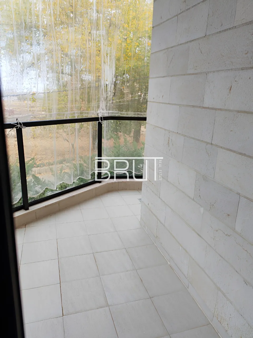Building for Sale in Aayoun El Siman