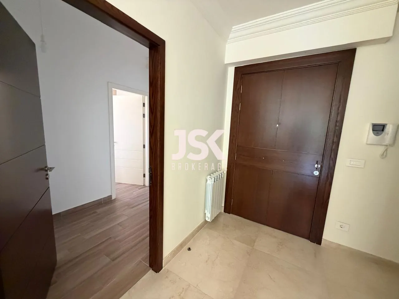 Apartment for Rent in Aamchit