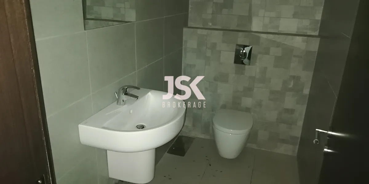 Office for sale in Sin El Fil