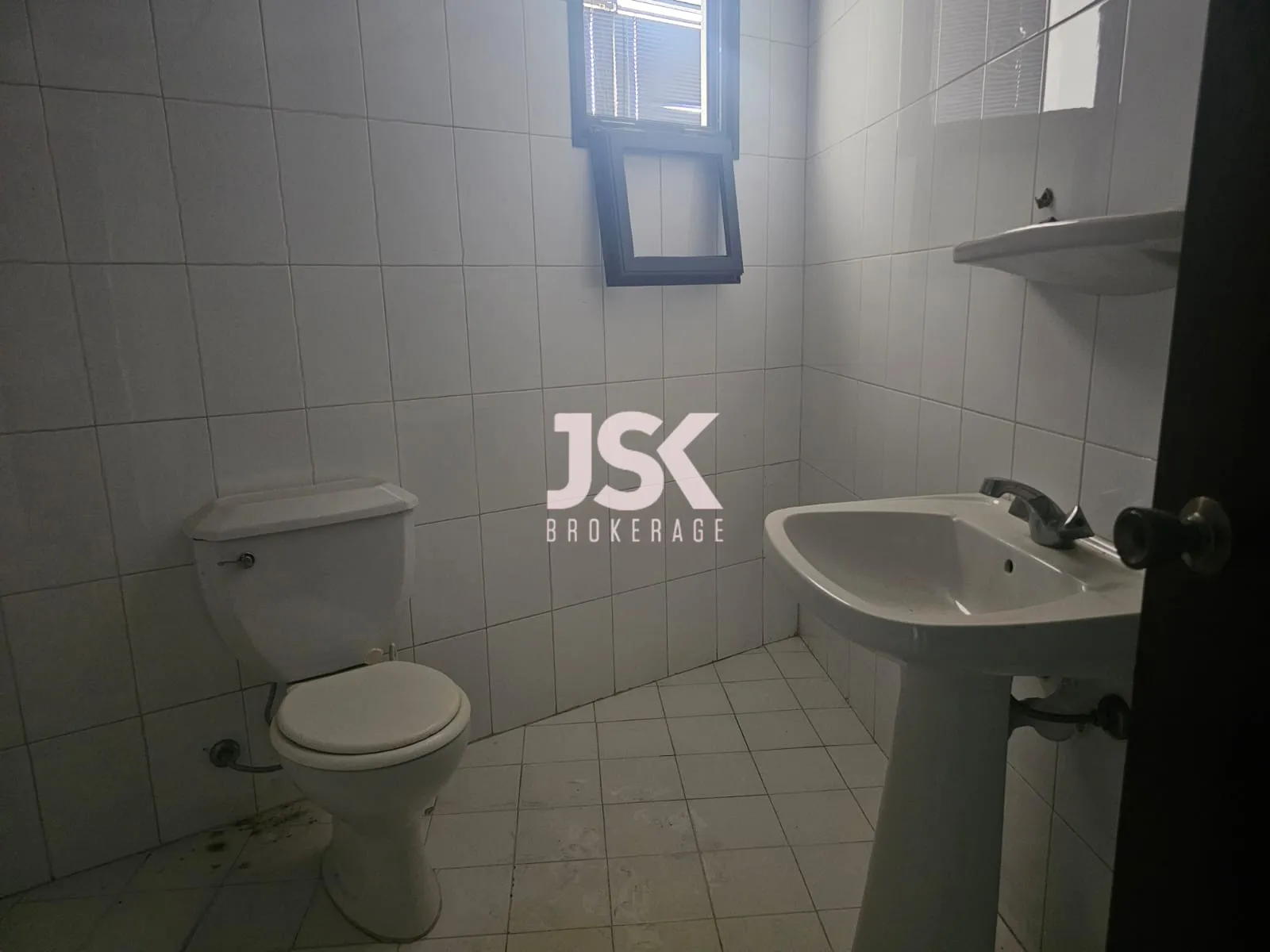 Office for Rent in Jdeideh