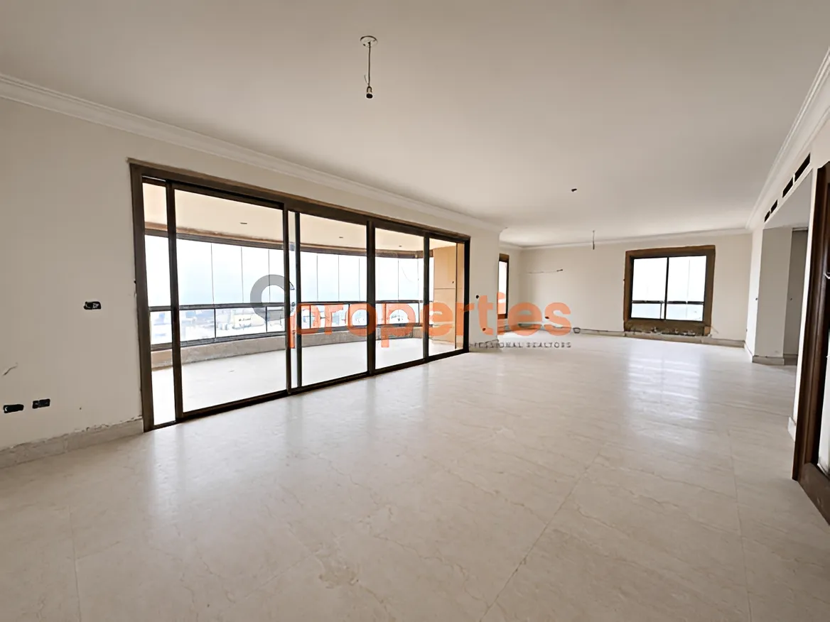 Apartment for sale in Ramleh Al Bayda, Beirut, Lebanon
