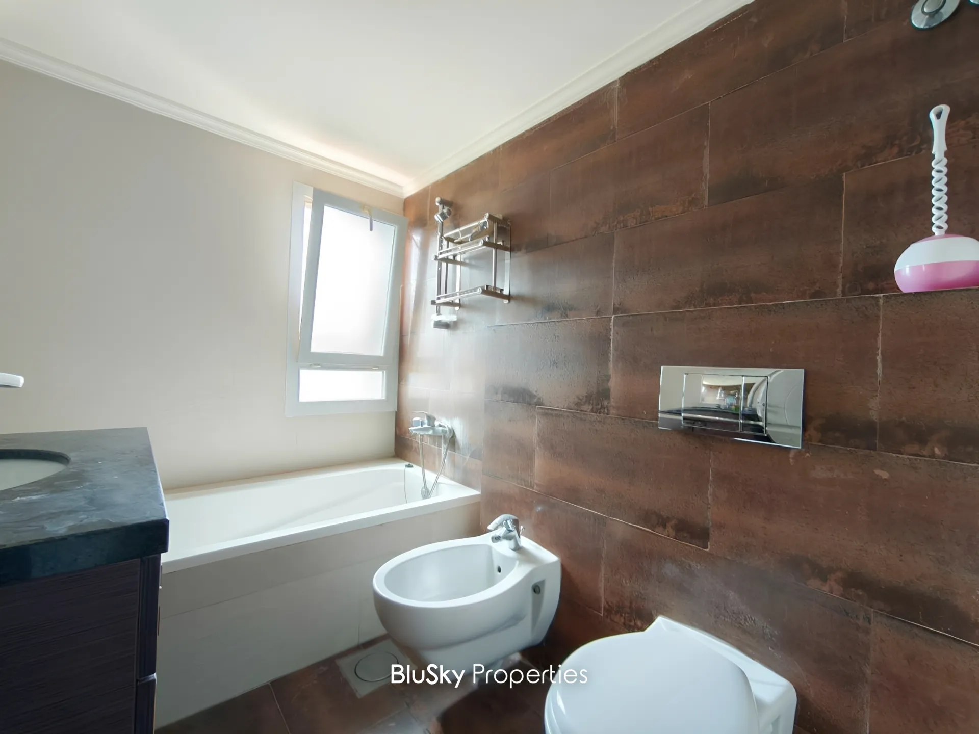 Apartment for rent in Adma w dafnah, lebanon