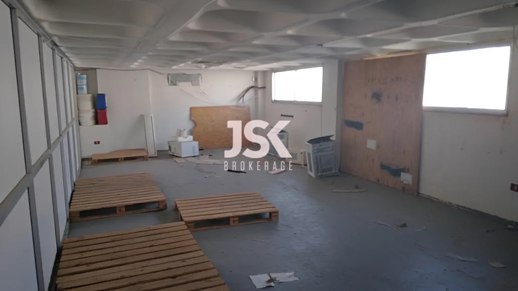 Industrial Unit for rent in Baouchriyeh