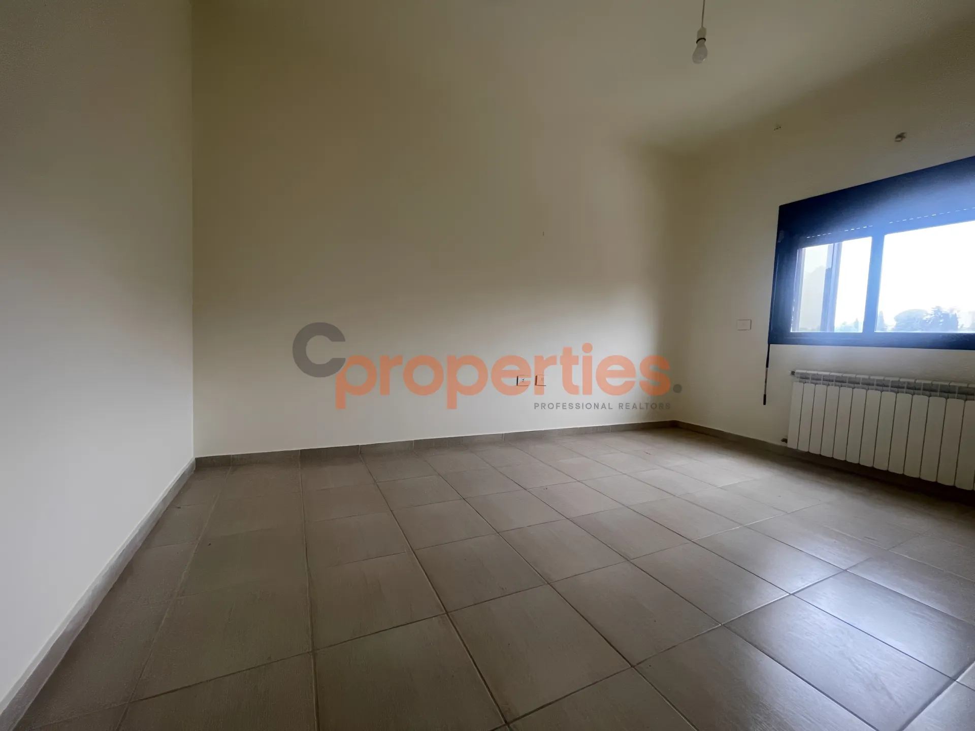 Apartment for Rent in Ajaltoun