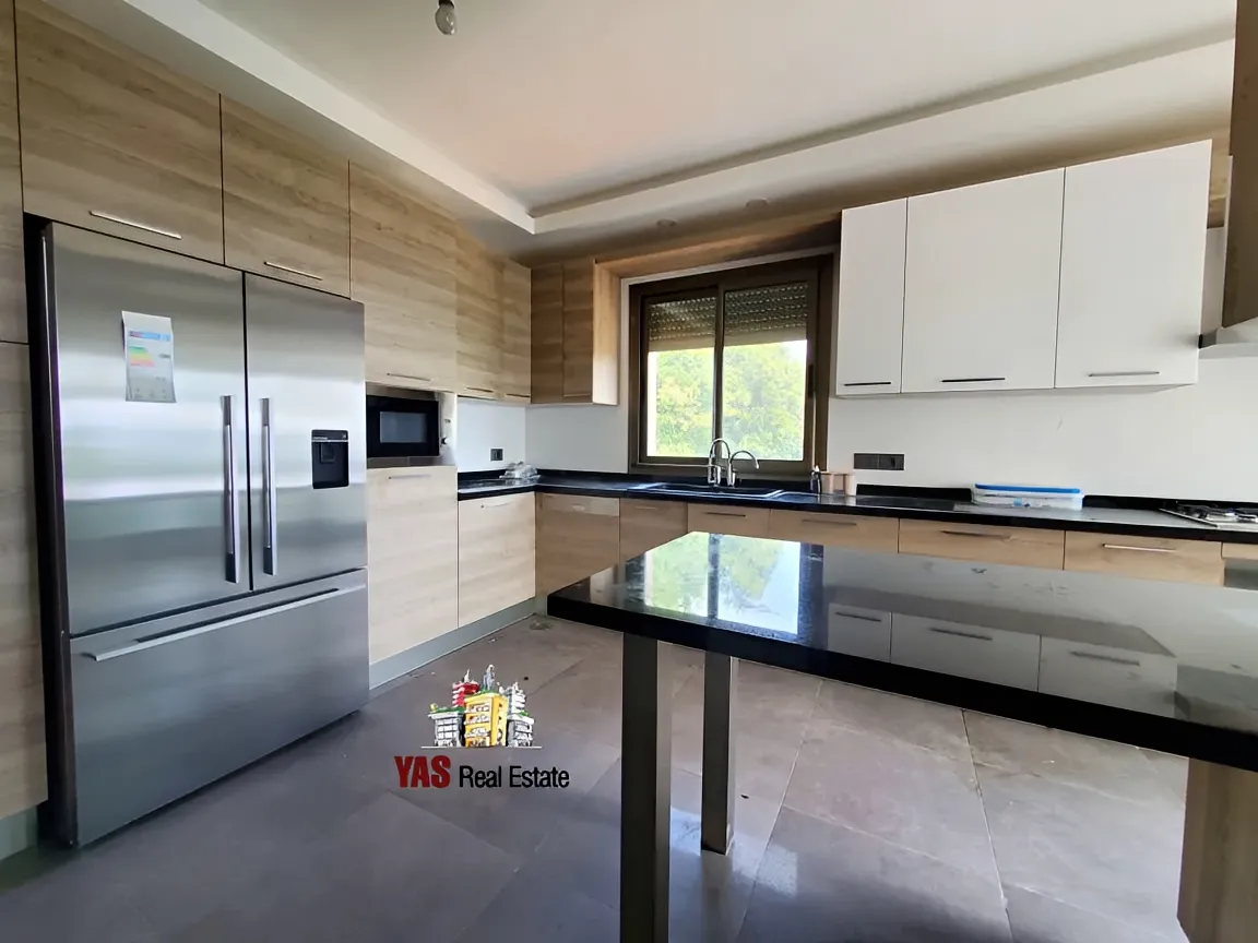 Apartment for Sale in Ajaltoun
