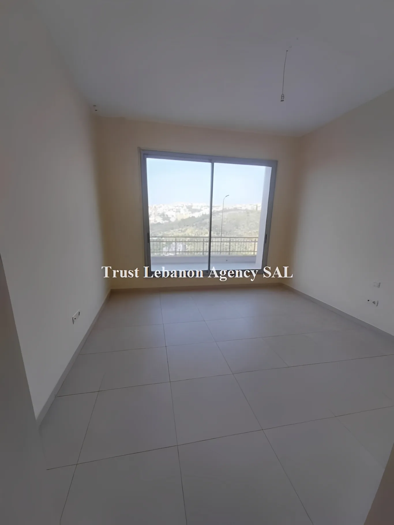 Apartment for Sale in Baabda, Louaizeh