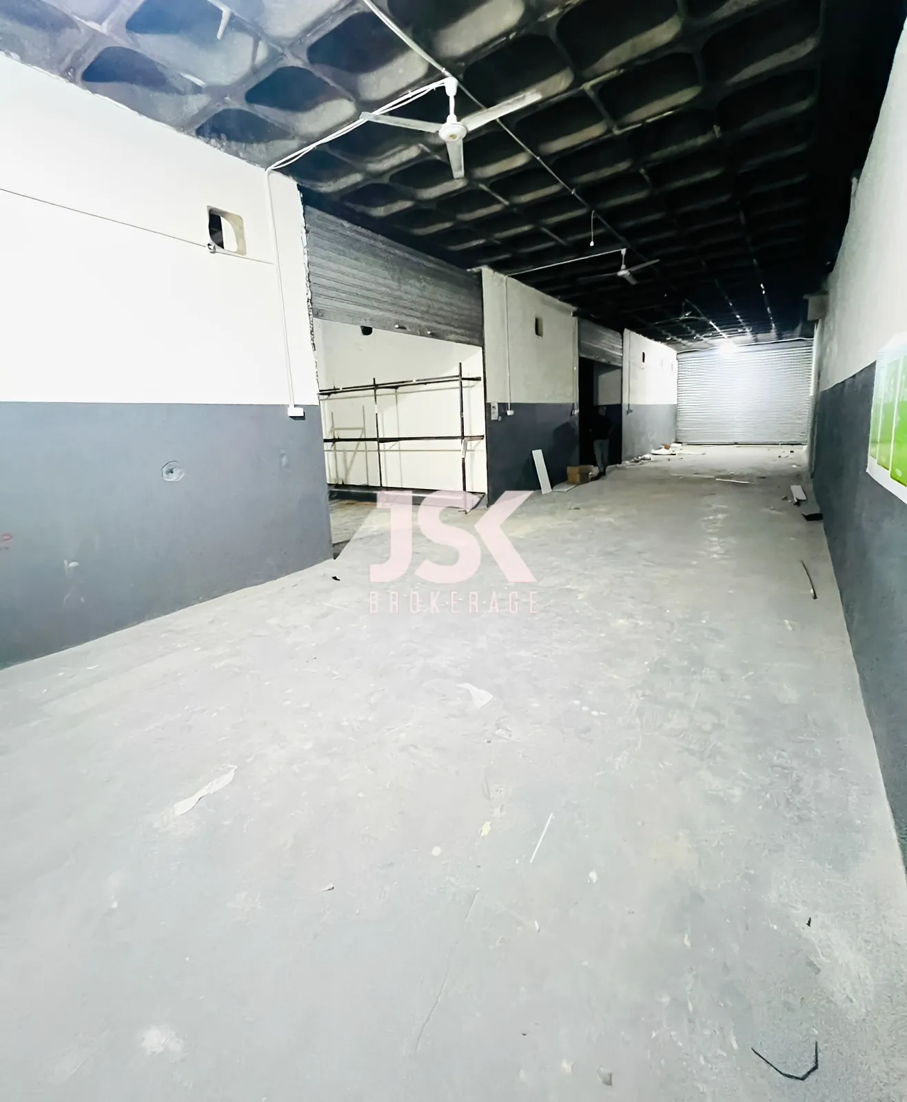 Showroom for Sale in Jounieh
