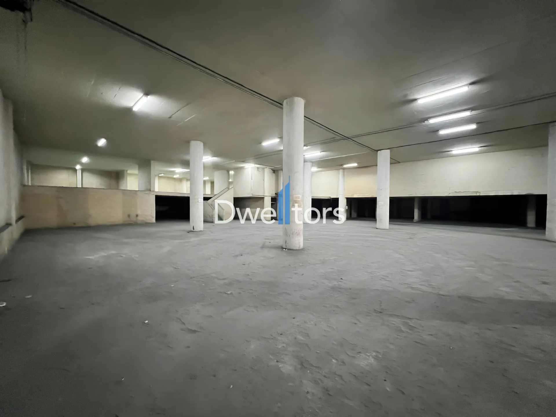 Warehouse for rent in Sin El Fil, Lebanon