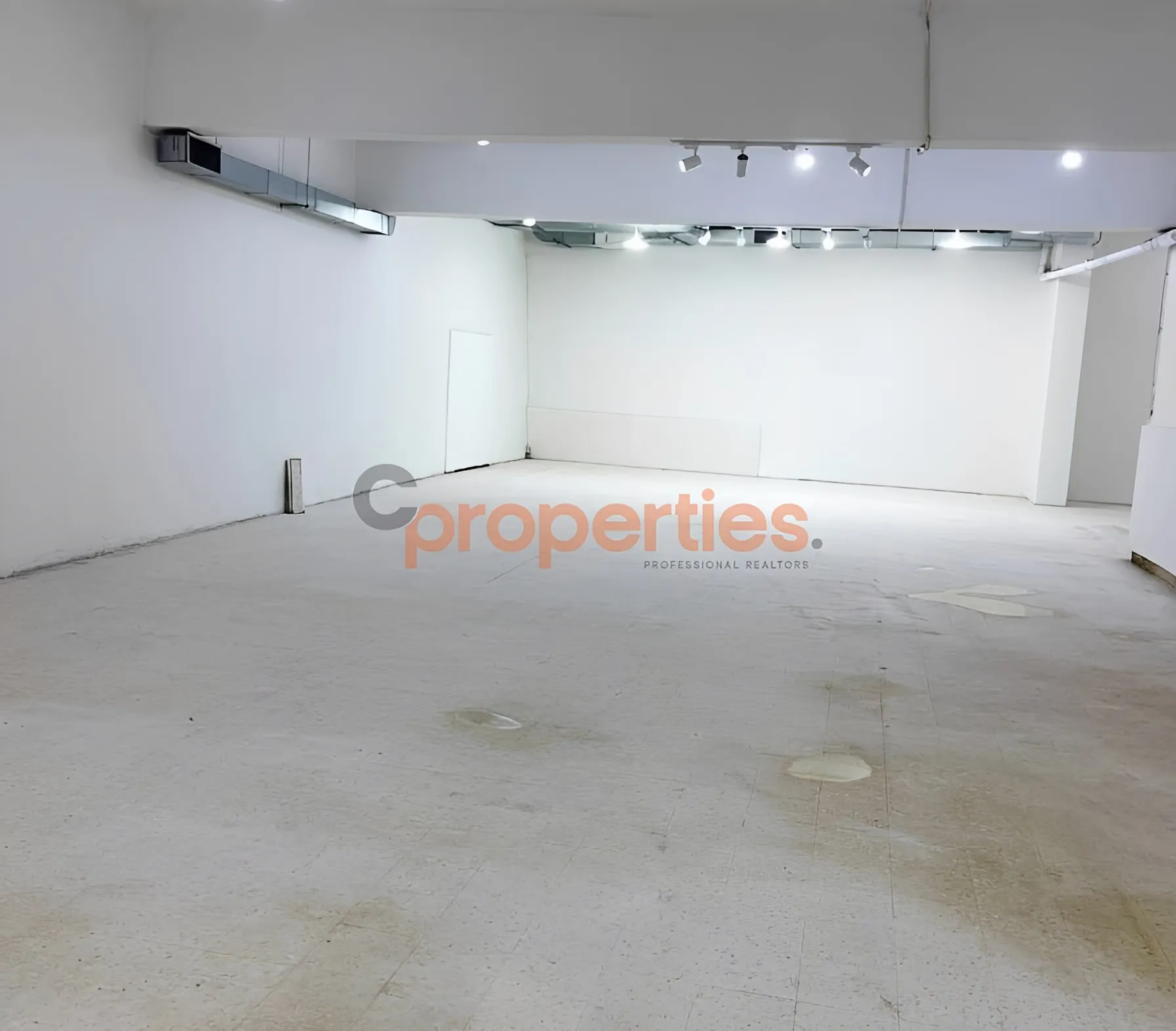 Warehouse for Sale in Achrafieh