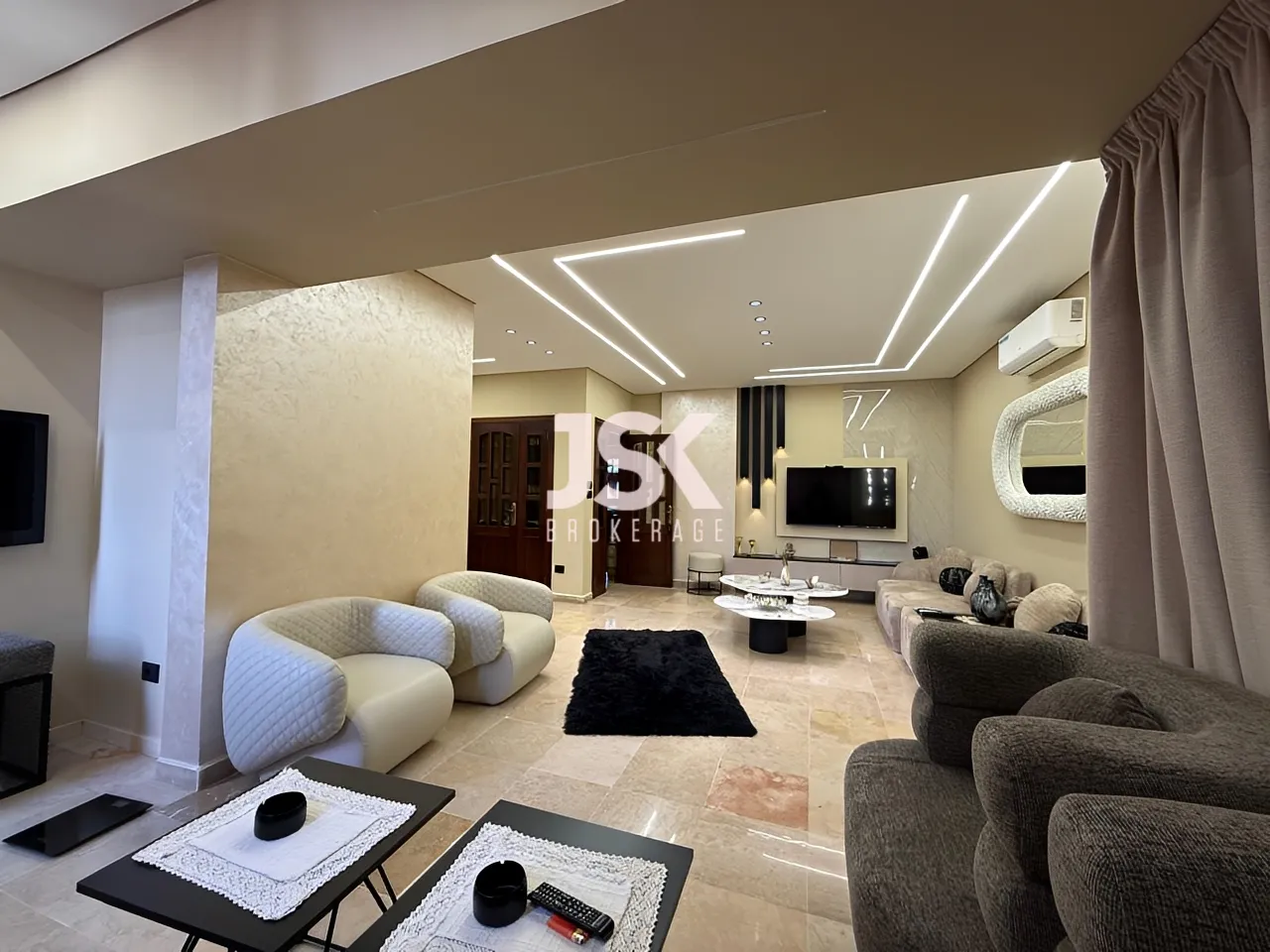 Apartment for Sale in Mazraa