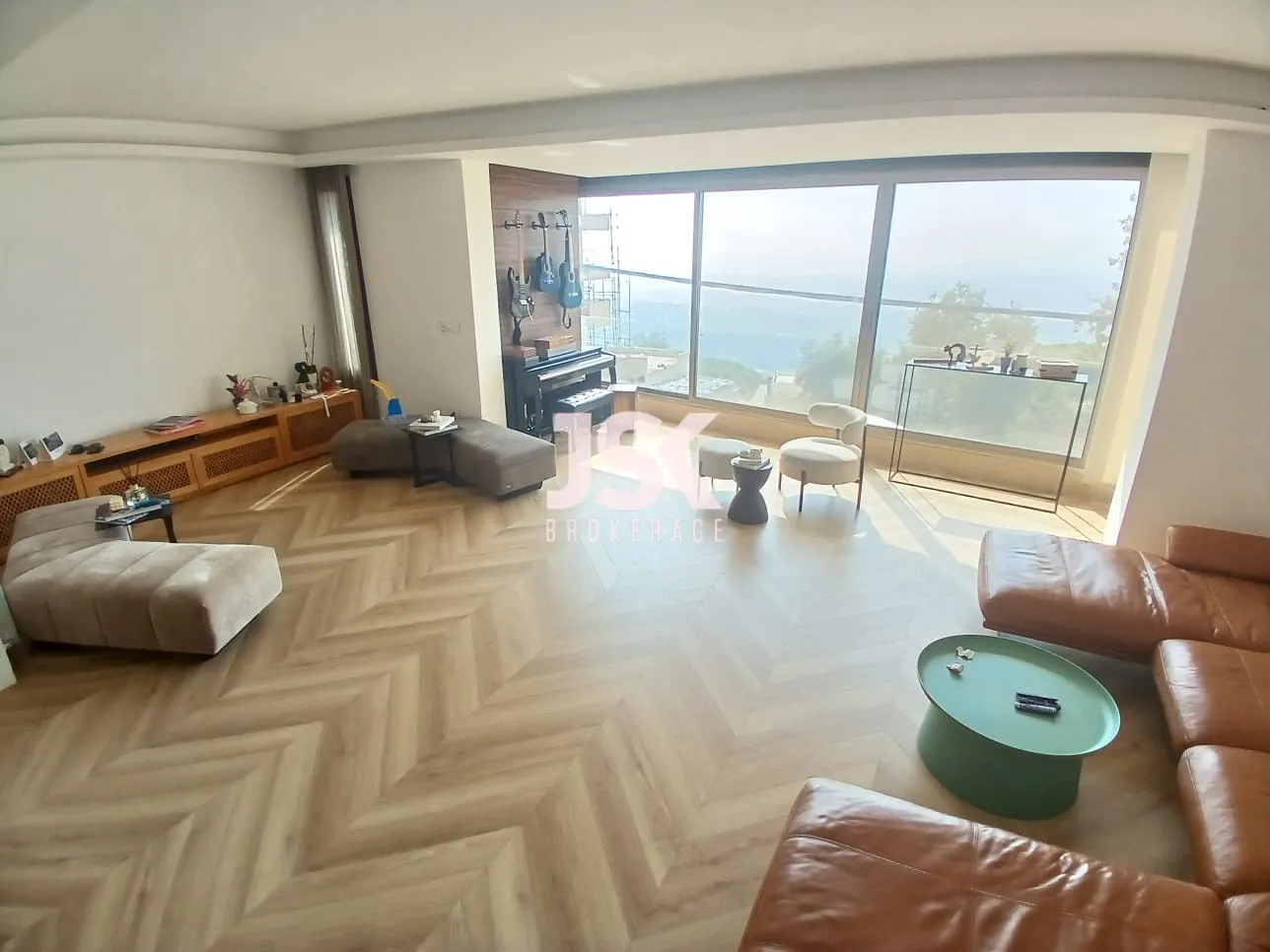 Apartment for Sale in Beit Meri