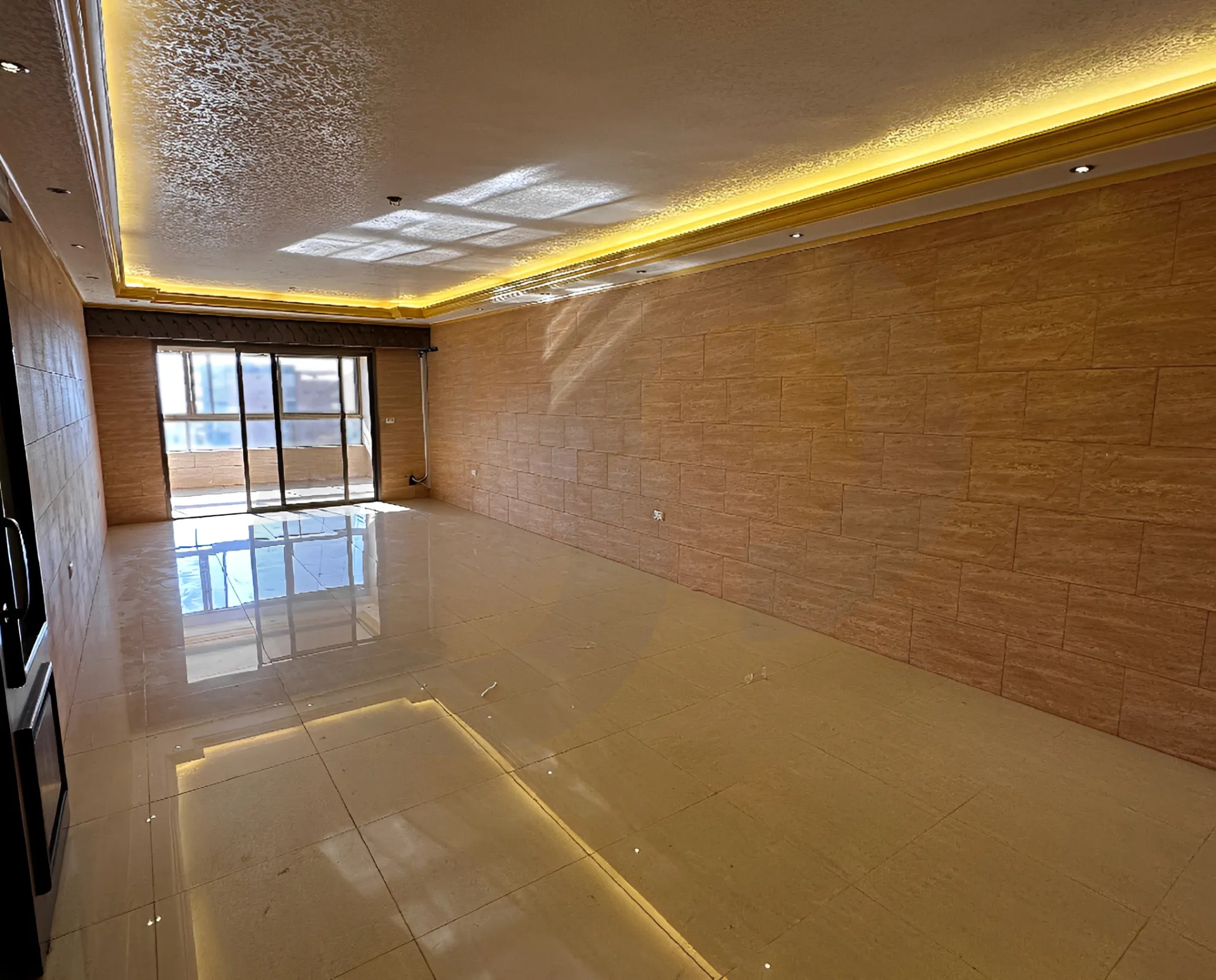 Apartment for Sale in Dawhet Aramoun