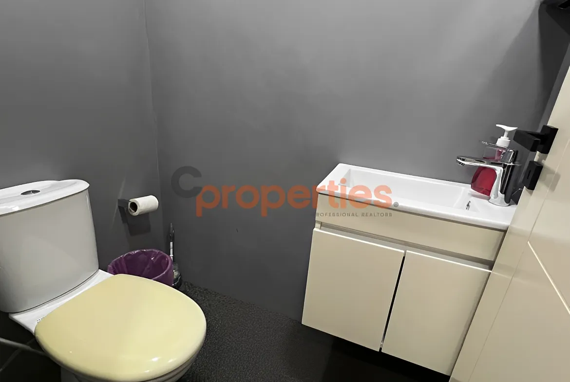 Office for Rent in Dekwaneh
