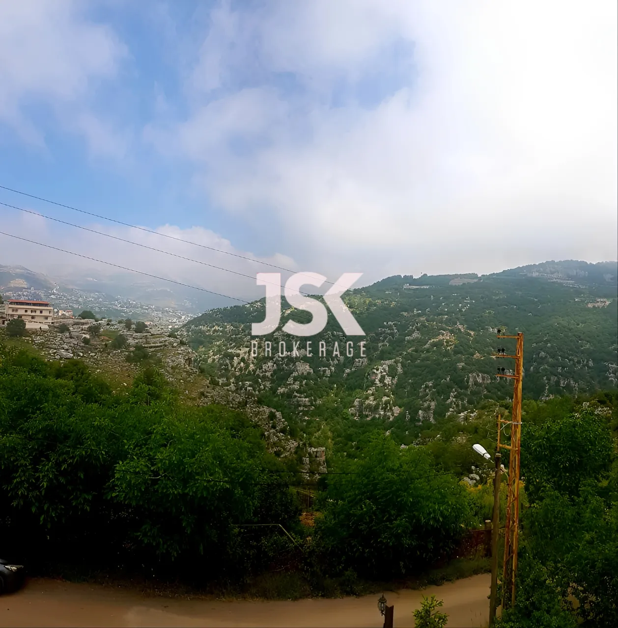 Building for Sale in Faitroun