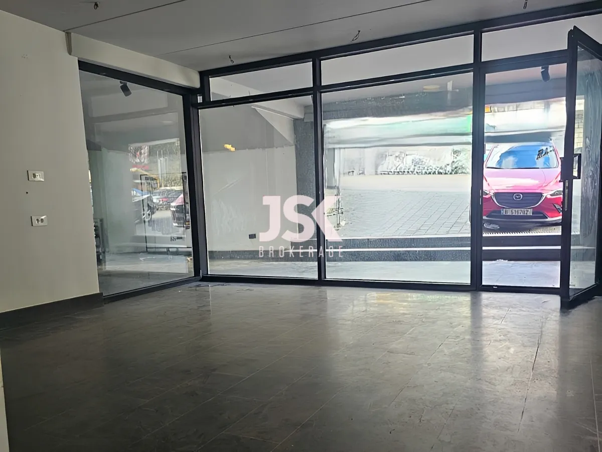Shop for Rent in Cornet Chahwan