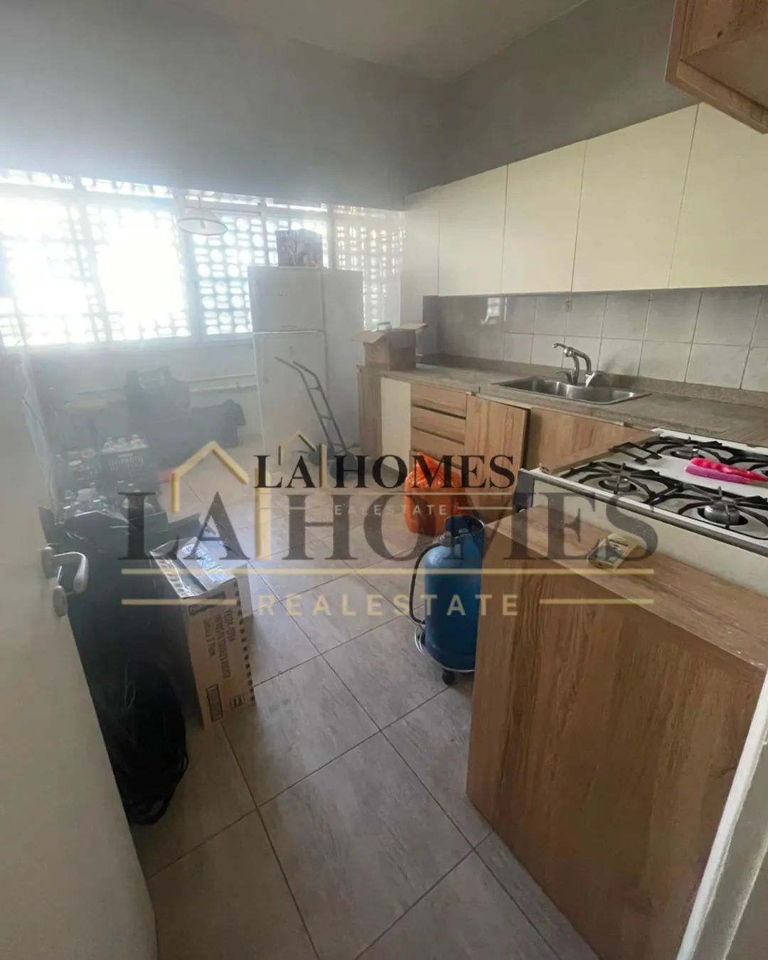 Apartment for sale in Achrafieh, beirut, lebanon - 3 bed, 3.0 bath