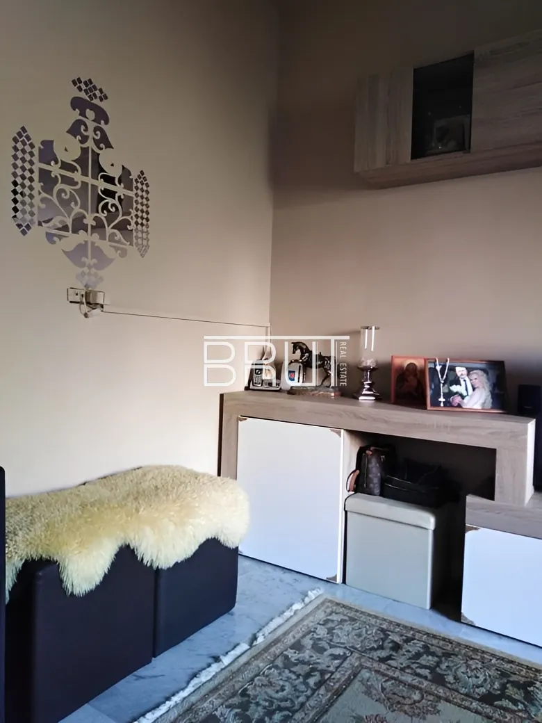 Apartment for Rent in Ballouneh - 3 bed, 3 bath