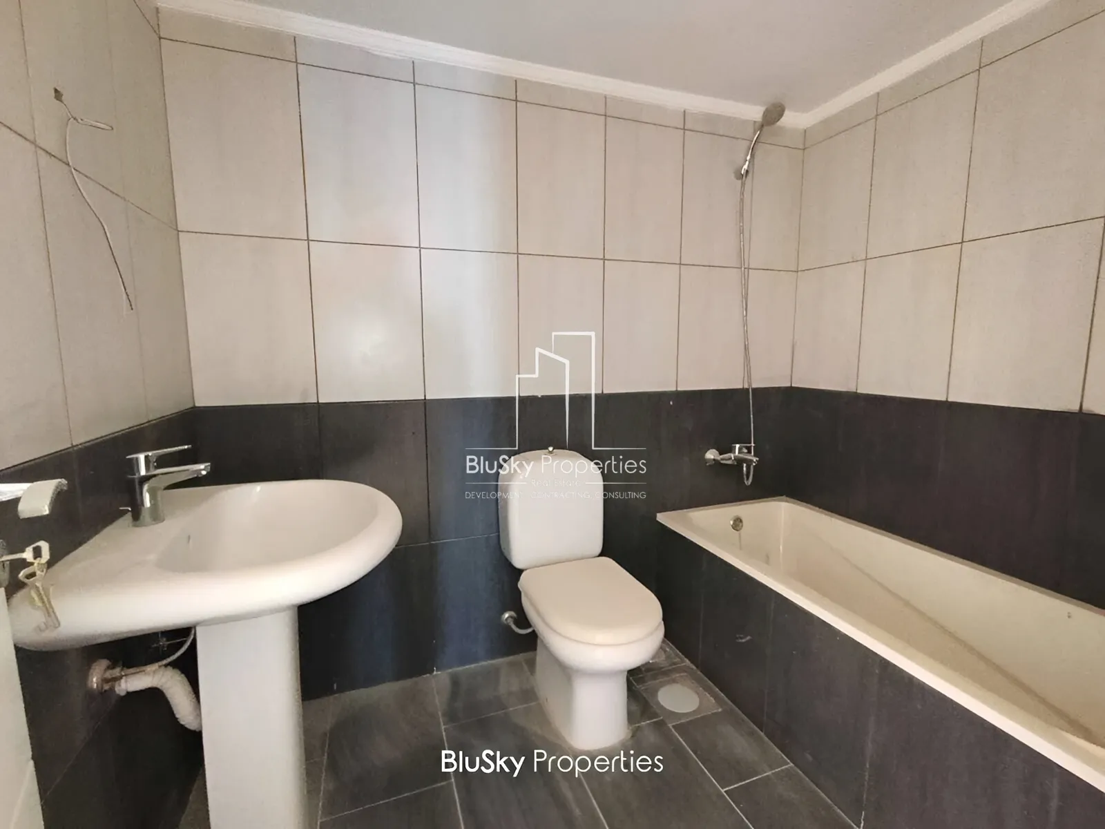 Duplex for Sale in Okaibe