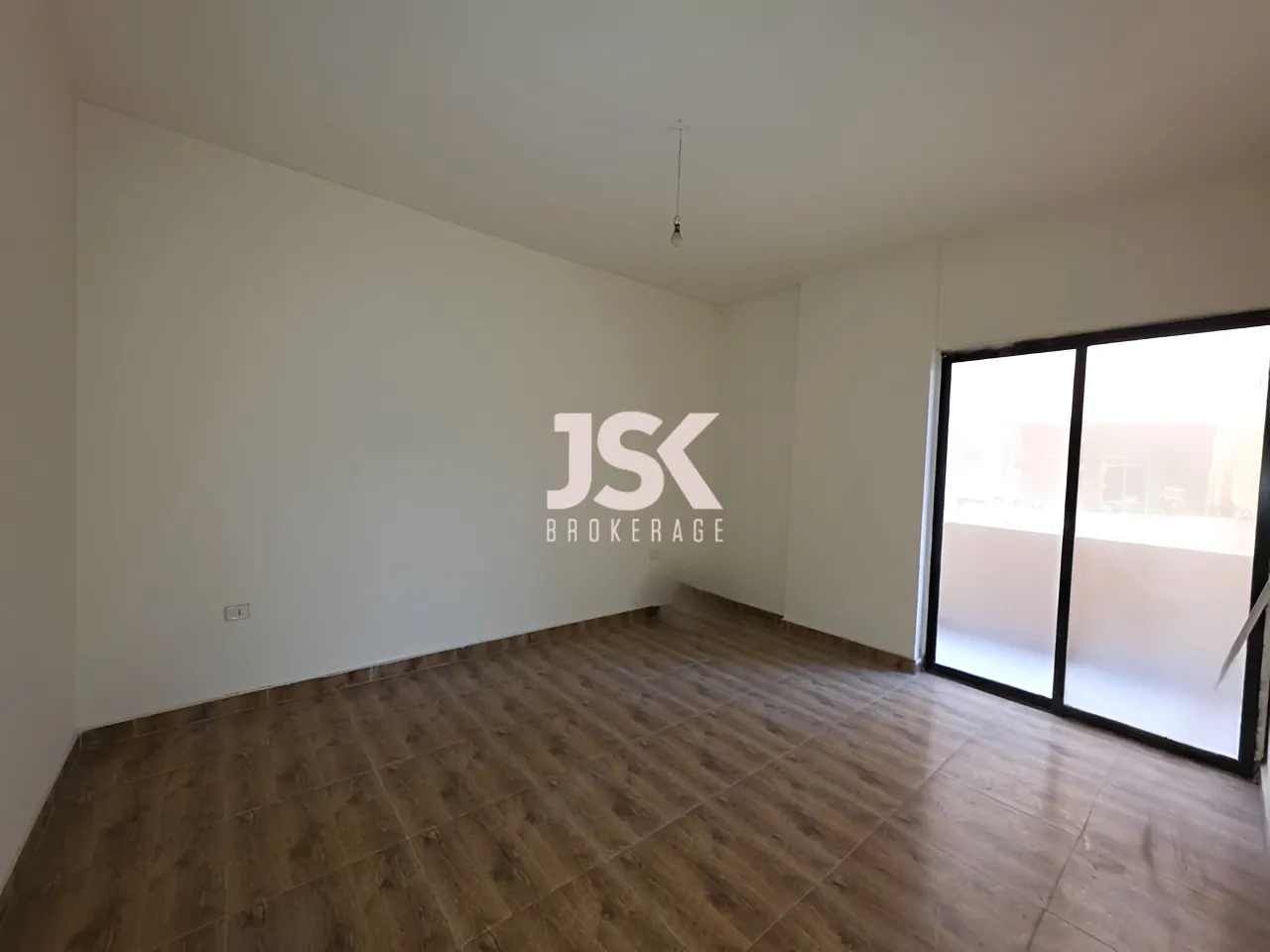 Apartment for Sale in Forn El Chebbak