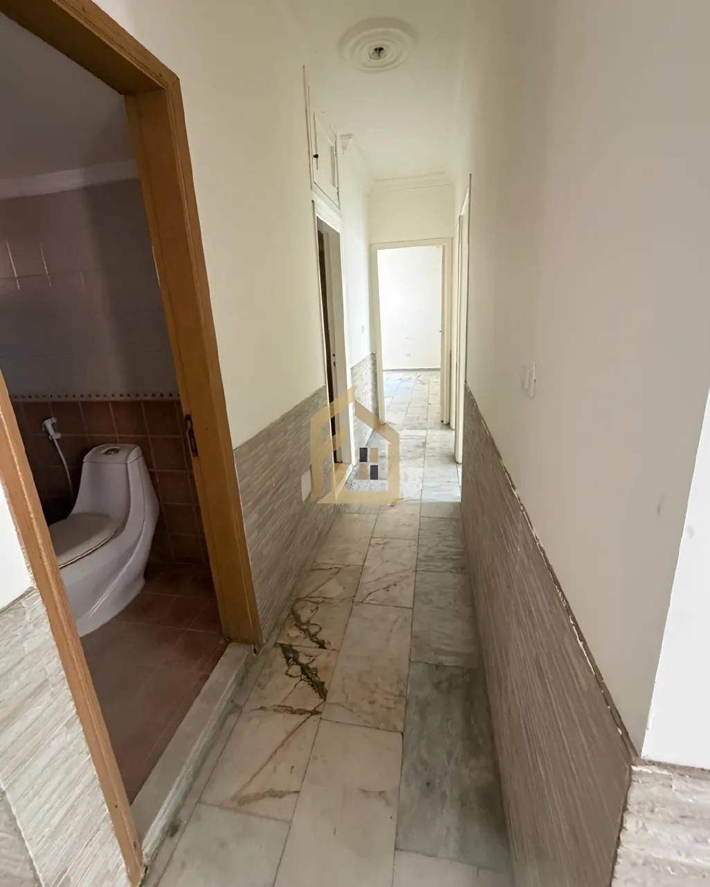 Apartment for rent in Zarif, Bayrut, Lebanon - 3 bed, 3 bath