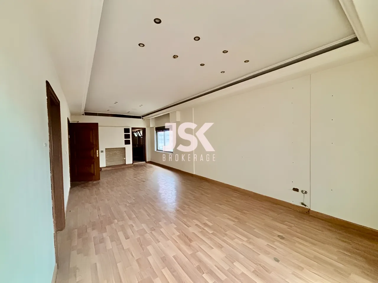 Office for Sale in Badaro