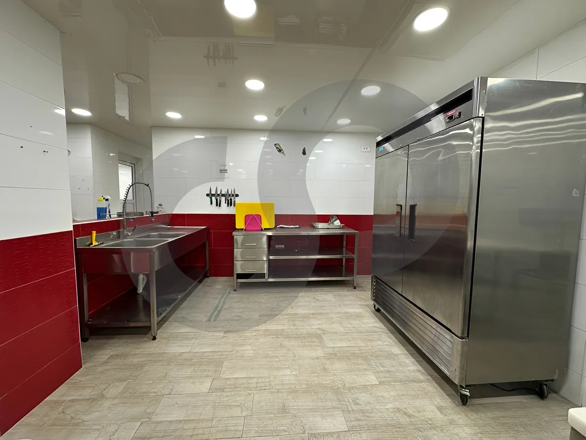 Restaurant for rent in Hadath