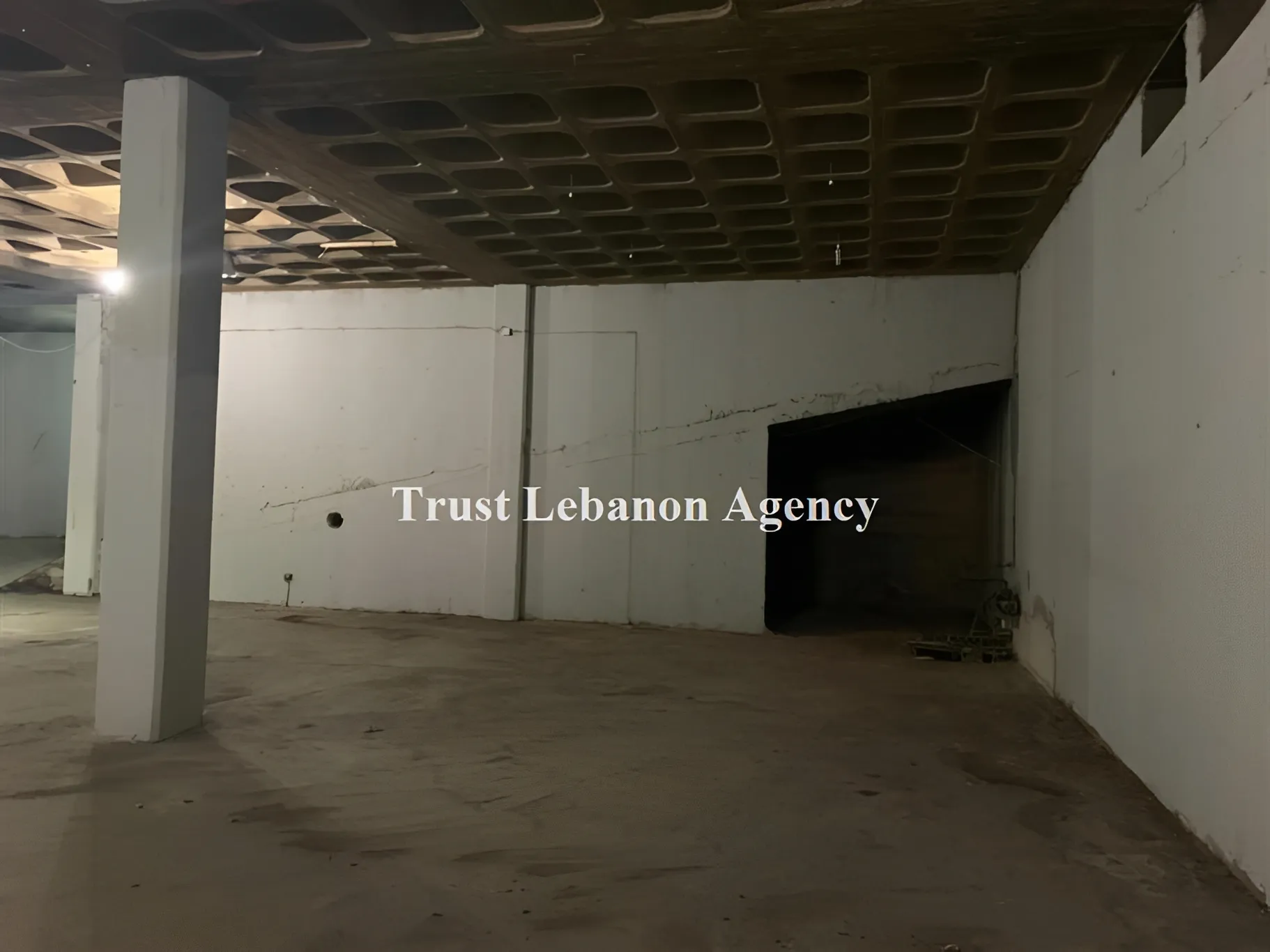 Commercial Property For Rent in Metn, Zalka