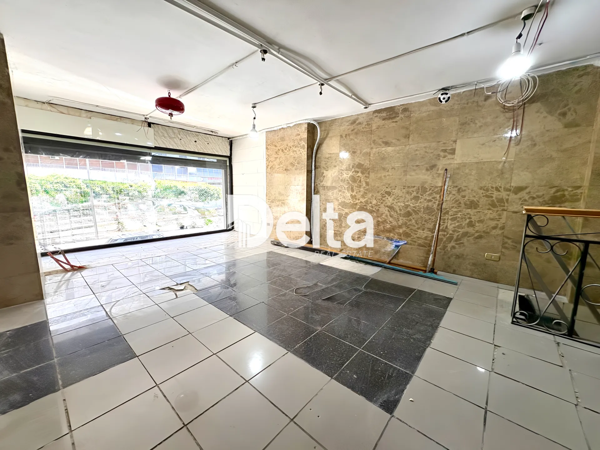 Shop for rent in Ras Al Naba'a