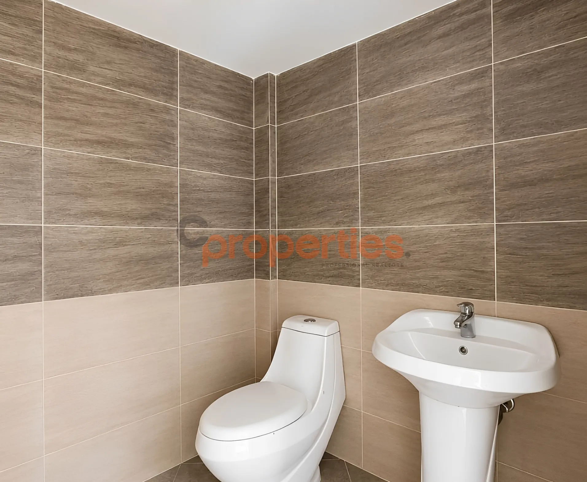 Apartment for Sale in Qlayaat
