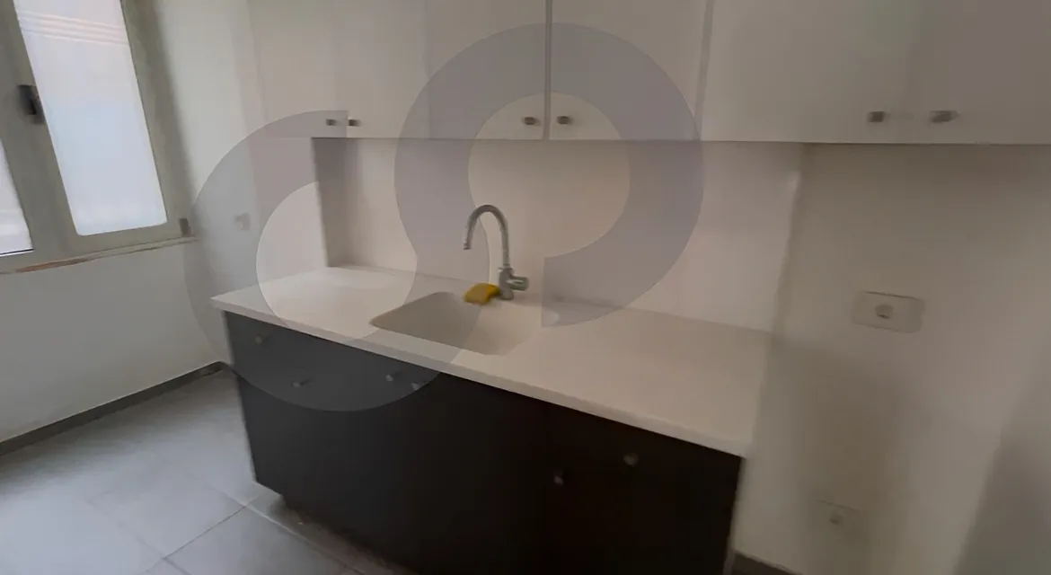 Shop for sale in Achrafieh