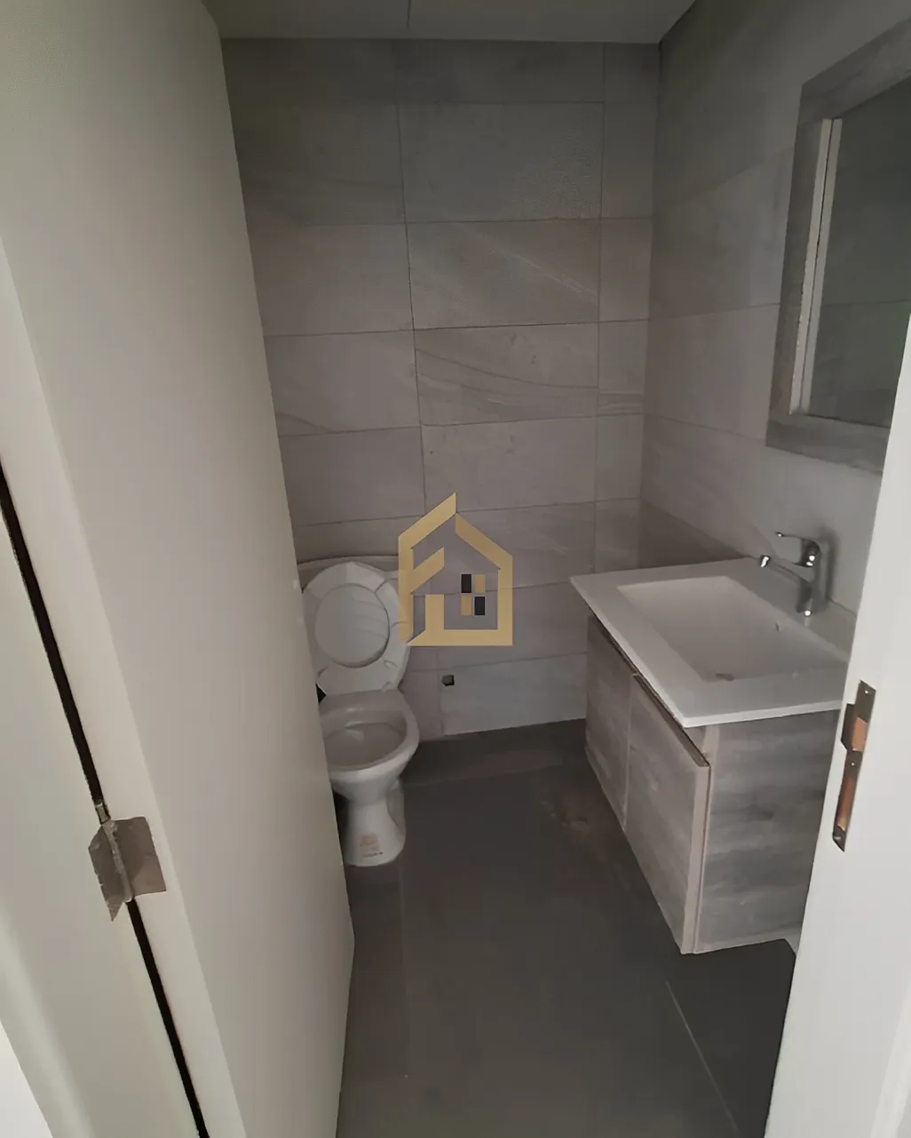 Office for Rent in Zalqa, Lebanon