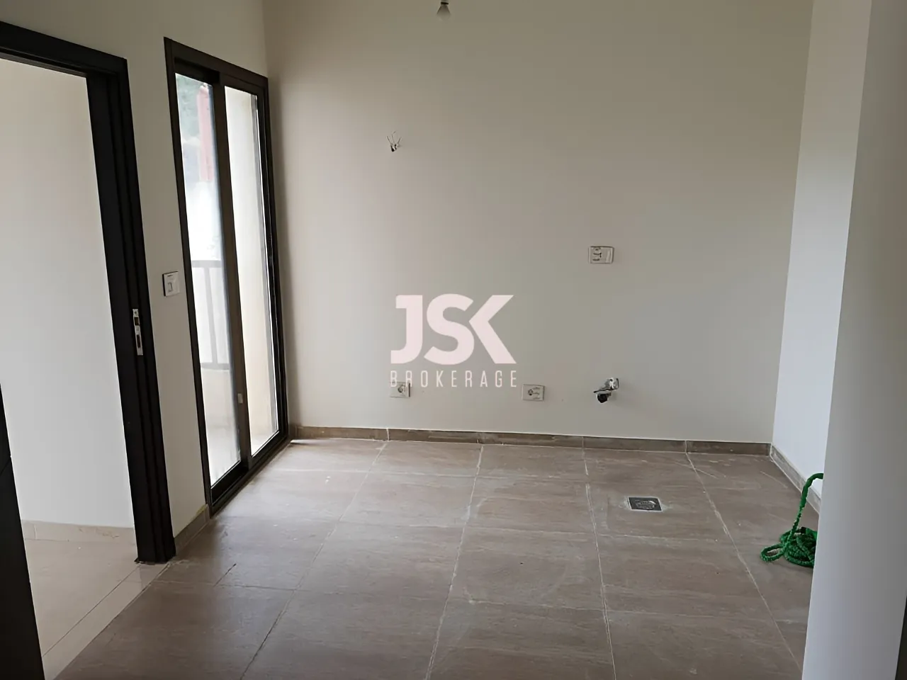 Apartment for Sale in Mar Roukoz