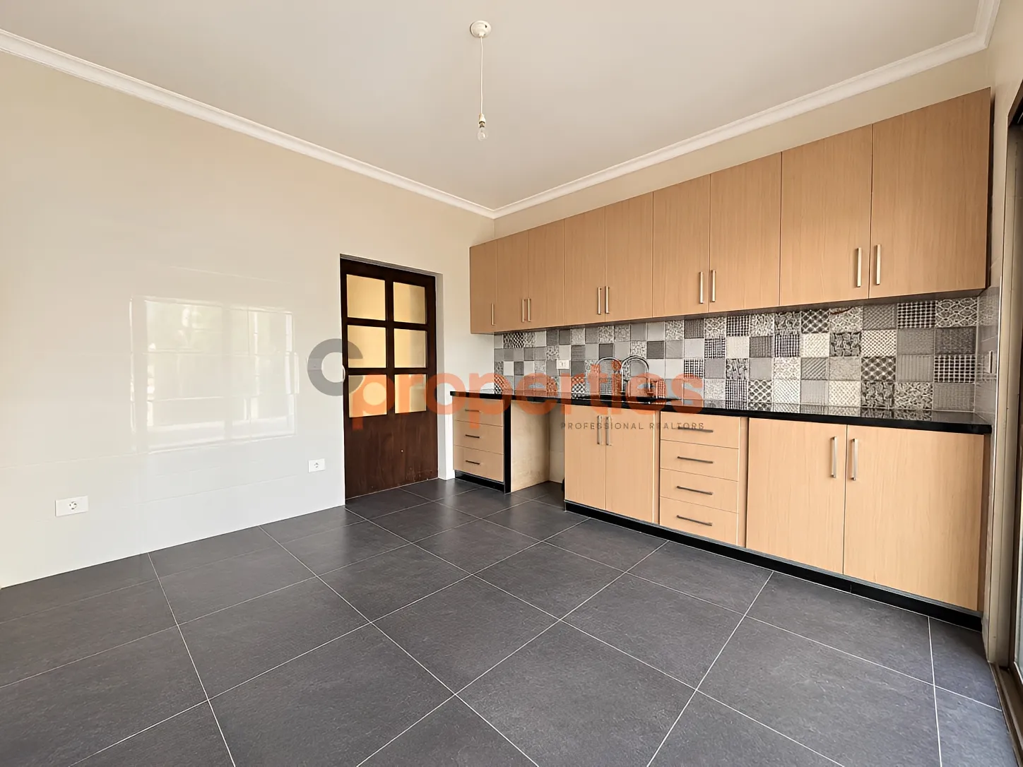 Apartment for Sale in Aamchit