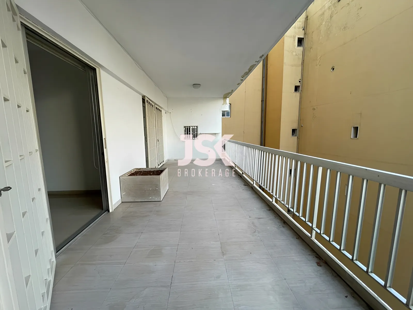 Apartment for Rent in Ras Beirut