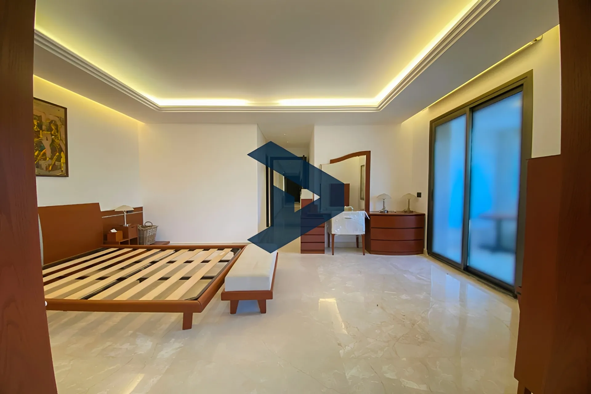 Apartment for sale in Raoucheh, Beirut, Lebanon