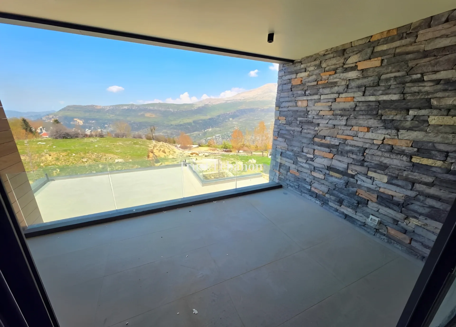 Chalet for sale in Zaarour, Lebanon, Lebanon - 2 bed, 4 bath