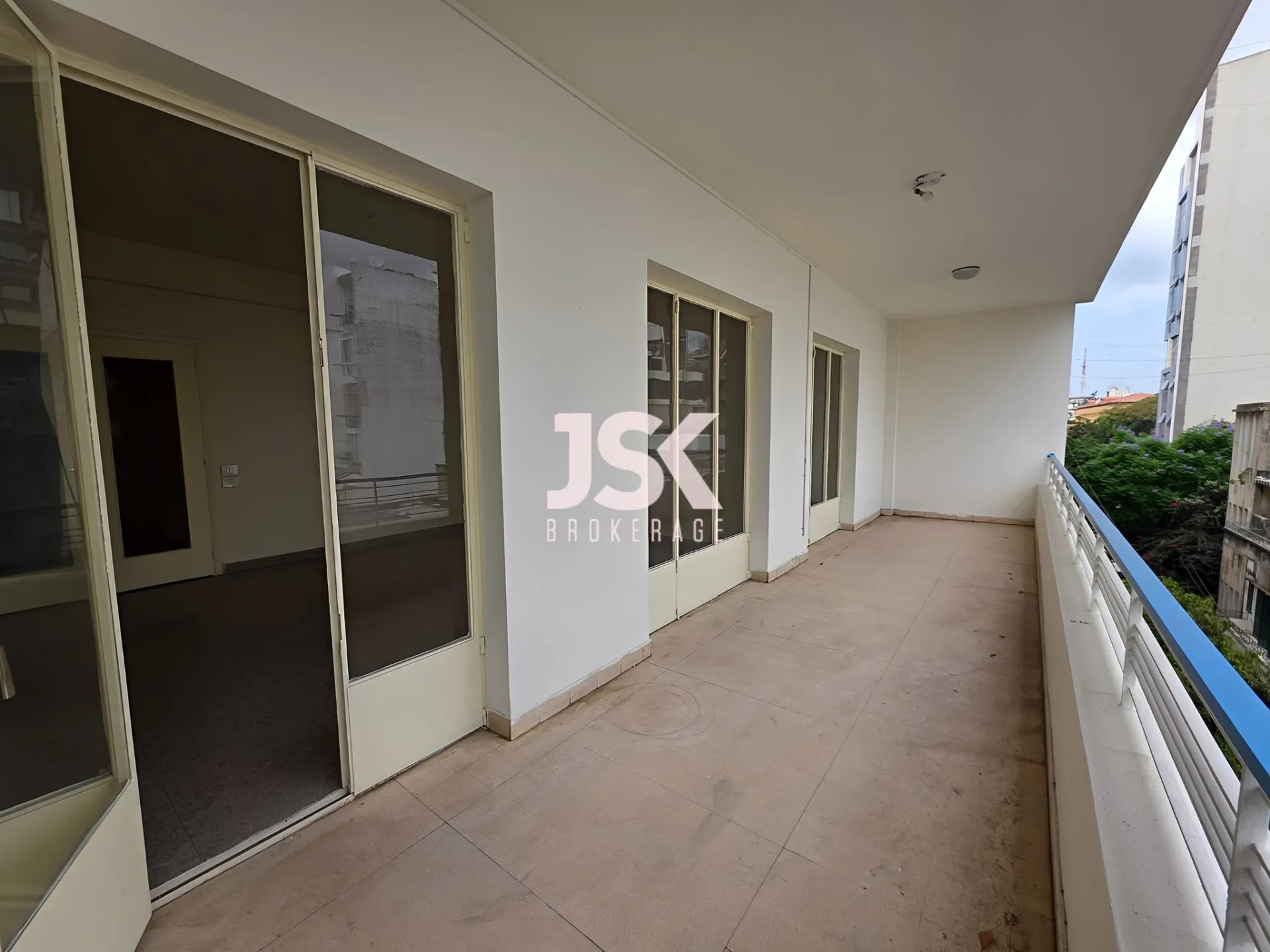 Apartment for Sale in Achrafieh - 3 bed, 2 bath