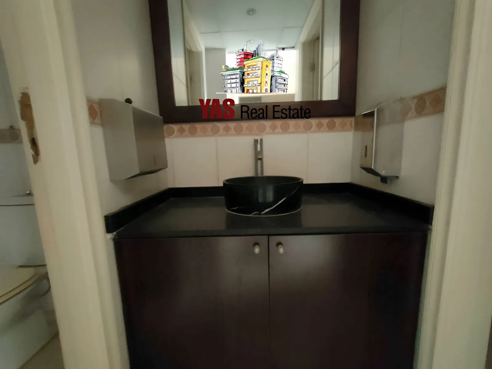 Office for rent in Dekwaneh