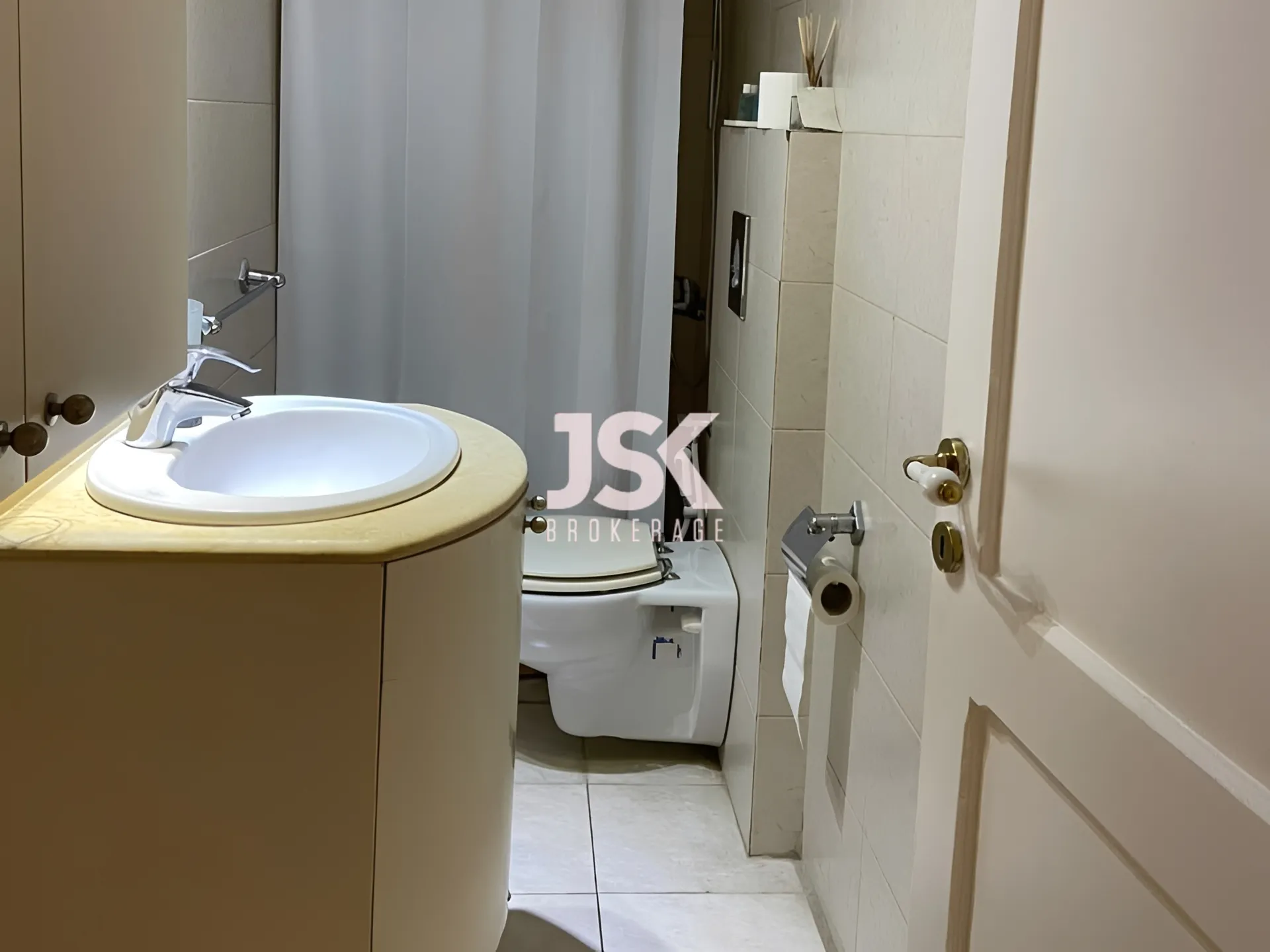 Apartment for rent in Hamra
