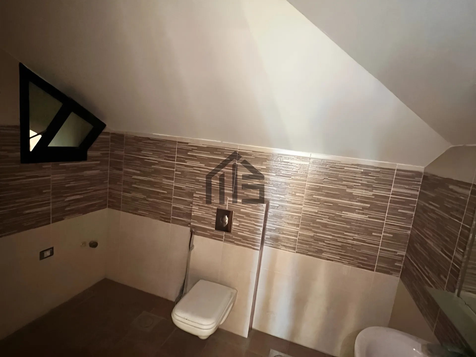 Apartment for sale in Aaraiya