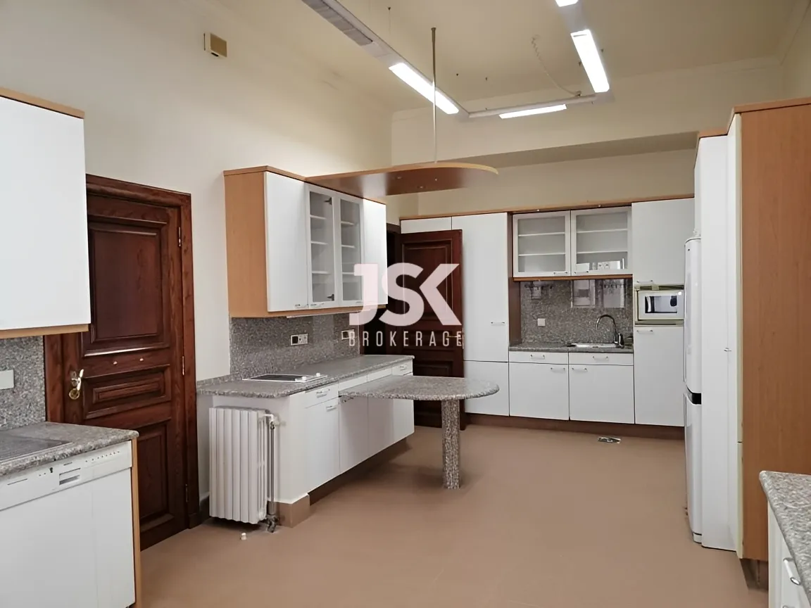 Apartment for Rent in Sioufi