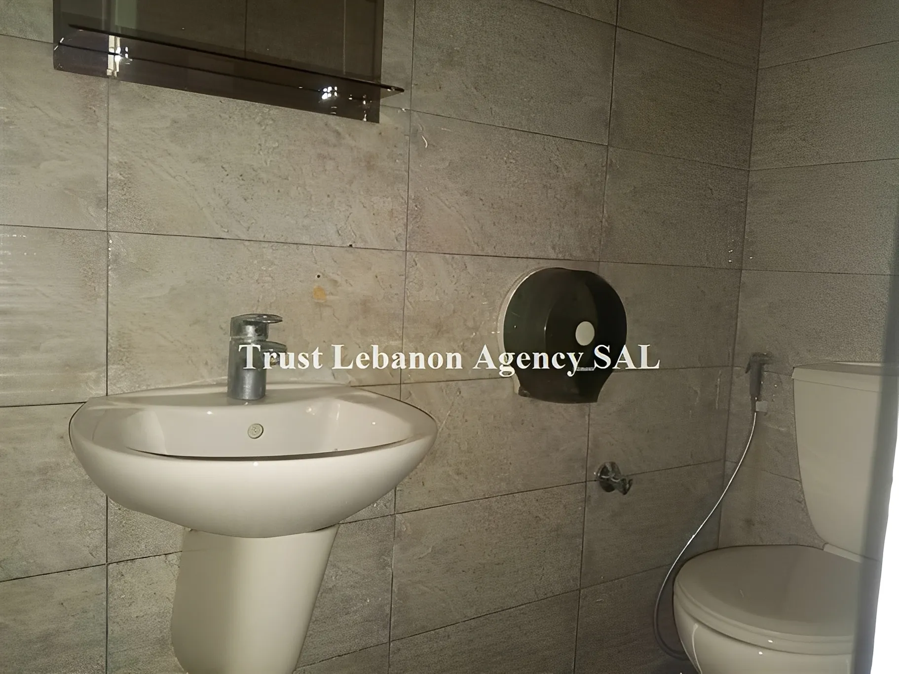Shop For Rent in Beirut, Ashrafieh
