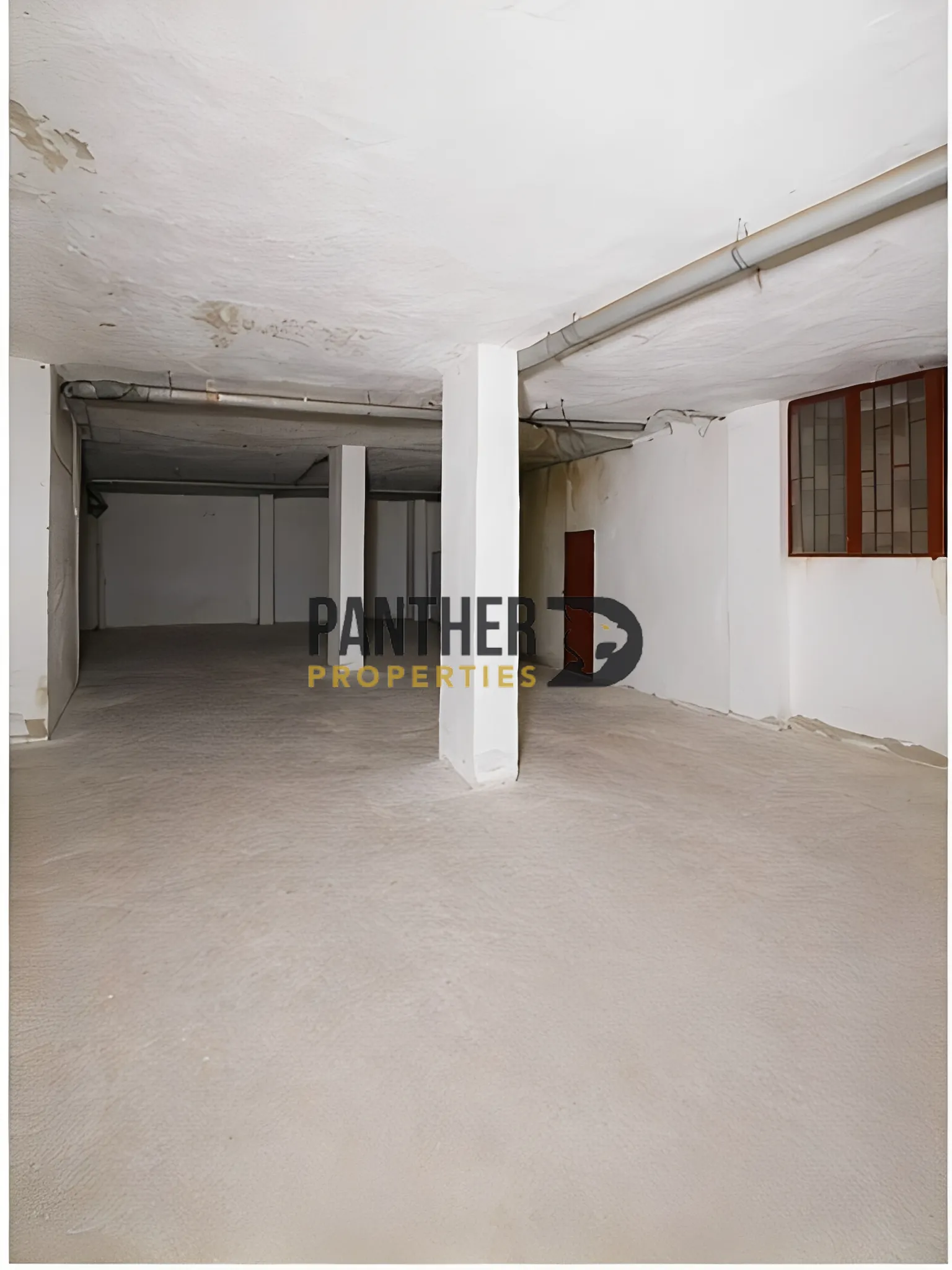 Warehouse for sale in Mazraat Yachoua, Lebanon